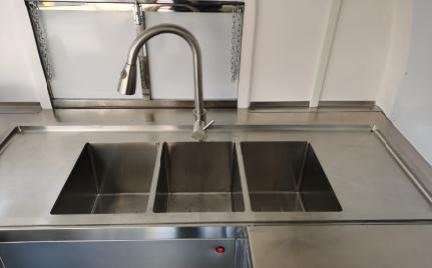 Three-compartment stainless sink